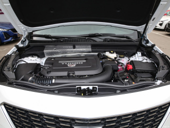 Cadillac XT4 Luxury 28T