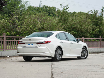 Toyota Camry 2026 2.0G Premium Edition