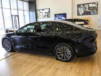 Zeekr 007 2025 AWD Intelligent Driving Edition 75kWh