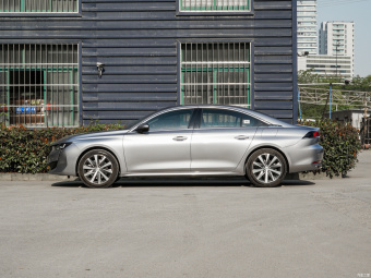 Peugeot 508L PHEV Technology 1.6T