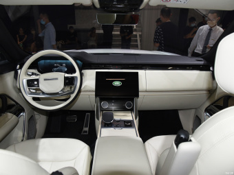 Land Rover Range Rover Hybrid  P440e EWB
