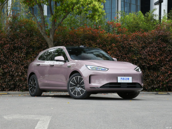 Aito M5 EV Smart AWD