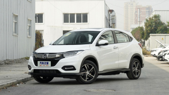 Honda Vezel Deluxe 220TURBO CVT