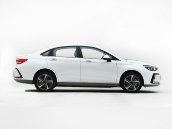 Beijing EU5 Zhiling R600