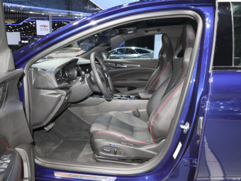 Buick Regal GS Premium