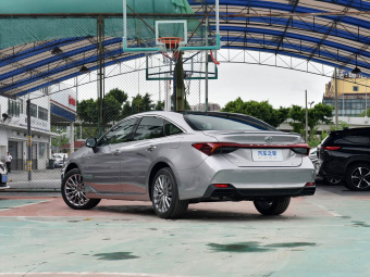 Toyota Avalon Hybrid 2024 Dual Engine 2.5L XLE Premium Edition