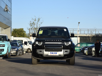 Land Rover Defender 90 XS P400