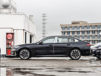 BMW 5 Series 2026 530Li Premium Luxury