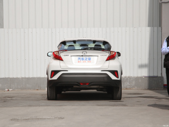 Toyota IZOA Yixiang CARE 2.0L