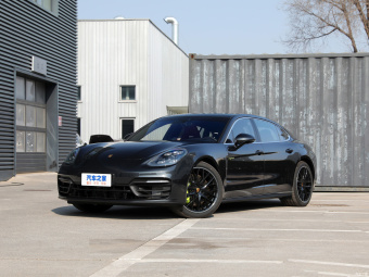 Porsche Panamera 4 E-Hybrid Executive Platinum Edition