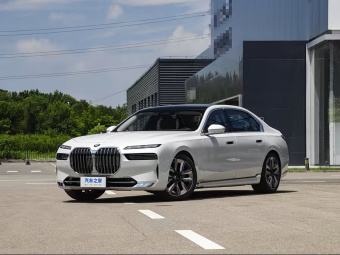 BMW 7 Series 2026 740Li Leading Luxury