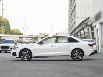 Audi A4L 2025 2 Million Unit Enjoy Edition 40 TFSI Luxury Dynamic