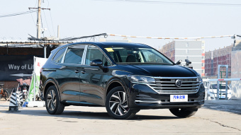 VW Viloran Zunchi 380TSI