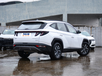 Hyundai Tucson L Smart 2.0L Hybrid