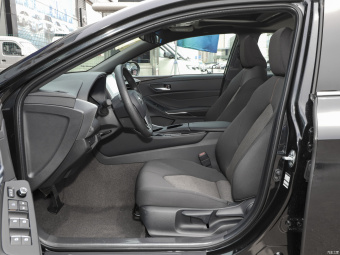 Toyota Avalon Progressive 2.0L