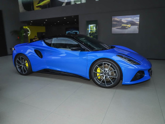 Lotus Emira 2025 2.0T DCT Turbo SE