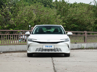 Toyota Camry 2026 2.0G Premium Edition