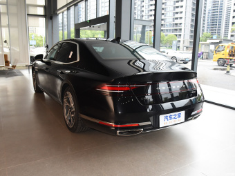 Genesis G90 Flagship AWD