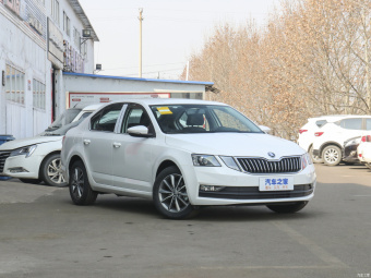Skoda Octavia Comfort 1.5 MT