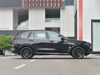 BMW X5 xDrive 40Li Exclusive Black Flame Limited Edition