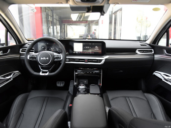 Kia K5 GT-Line Ultimate 380T