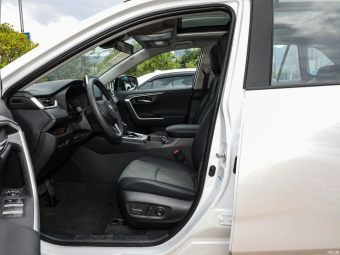 Toyota RAV4 Premium 2.0L CVT 4WD