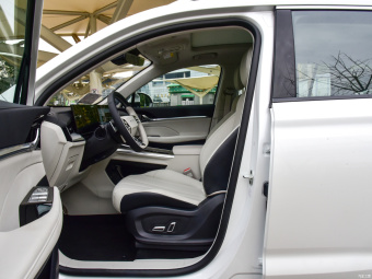Roewe RX5 eMAX Honor 1.5T PHEV