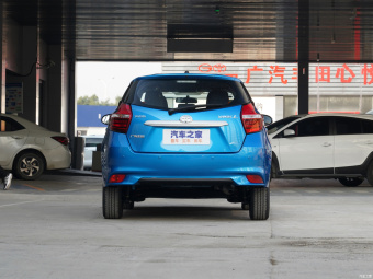 Toyota YARiS L Leading PLUS 1.5L CVT