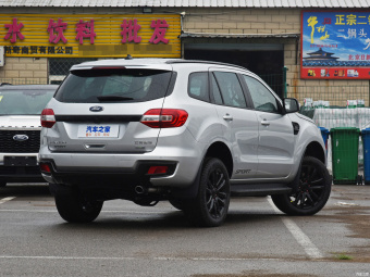 Ford Everest Titanium Sport 2.3T AWD 7 Seats