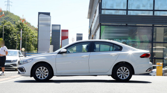 VW Bora Smooth 200TSI MT
