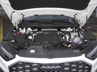 Audi Q5L Sportback Luxury 45 TFSI