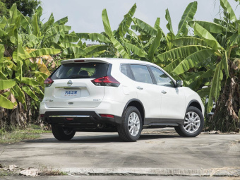 Nissan X-Trail 2023 Classic 2.0L Two-Wheel Drive Intelligent Connectivity Premium Edition