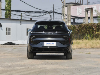 Lynk & Co 08 EM-P 2025 Model 120km Long Range Plus