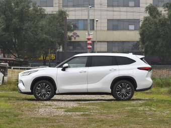 Toyota Highlander Hybrid 2026 2.5L Intelligent Electric Hybrid Dual-Motor Two-Wheel Drive Luxury 7-Seater
