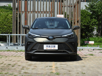 Toyota IZOA Hybrid Yixuan 2.0L