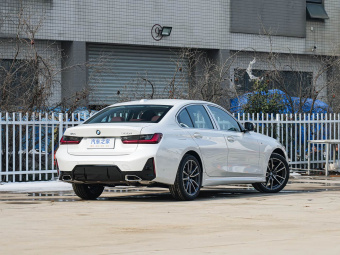 BMW 3 Series 2026 325i M Sport