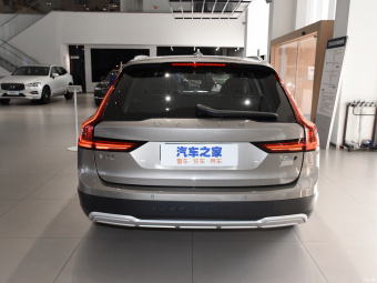 Volvo V90 Cross Country B5 AWD Premium