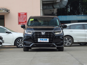 Honda Elysion Deluxe