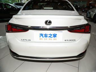 Lexus ES 300h Exclusive