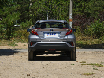 Toyota IZOA Hybrid Yixiang 2.0L