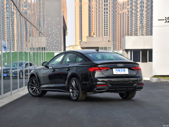 Audi A5 Sportback Select Dynamic 45 TFSI Quattro
