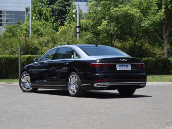 Audi A8L Horch Founder's Edition Dual-Tone Collection