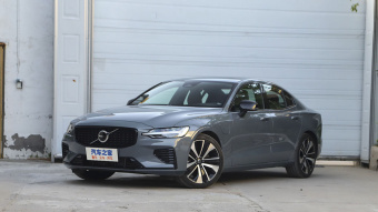 Volvo S60 T8 AWD Zhiya Sports