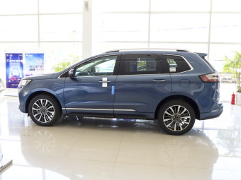 Ford Edge Plus Grand EcoBoost 245 7 Seat