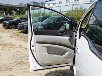 Buick GL8 Luxury