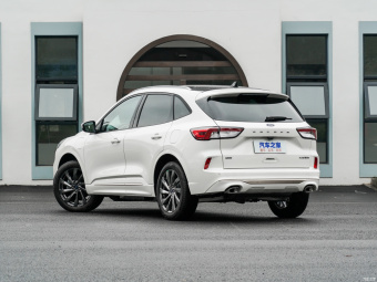 Ford Escape PHEV