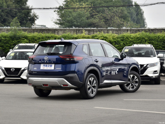 Nissan X-Trail Premium VC-Turbo 300 CVT 4WD
