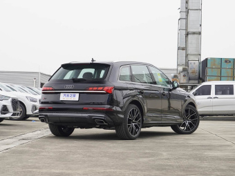Audi Q7 2025 55 TFSI Quattro S line Premium