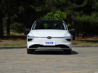 Hyundai Mistra Premium LUX