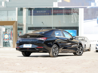 Hyundai Elantra Premium LUX 1.5L CVT